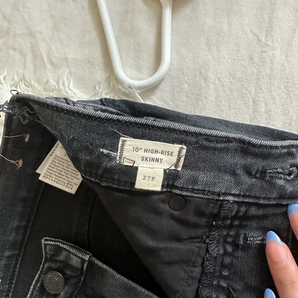Madewell skinny jeans size 27p black button up front